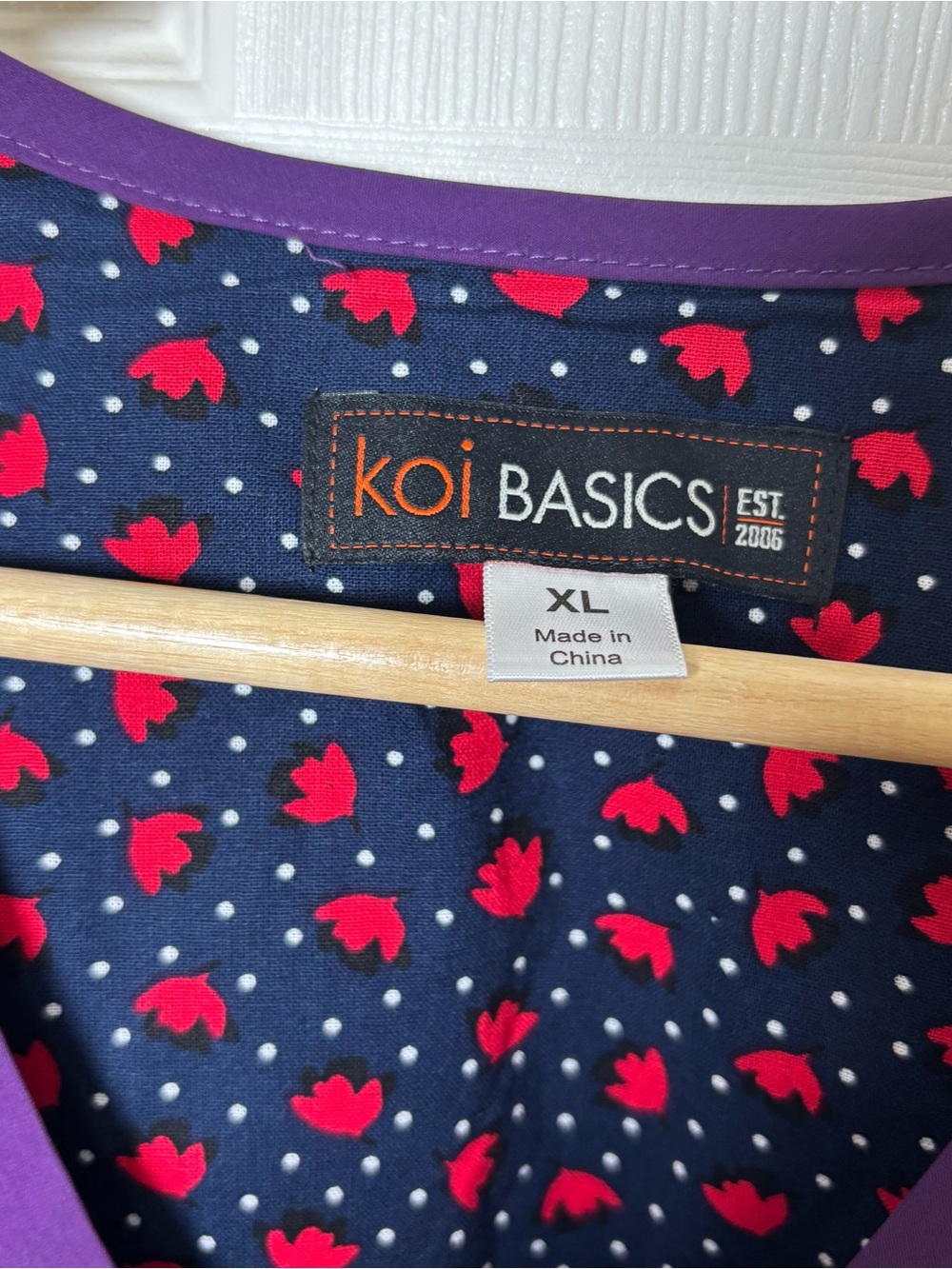 Set of 2 NEW Koi Basics Scrub Tops XL Women Purple Becca Medical Nursing Stretch - Picture 5 of 7